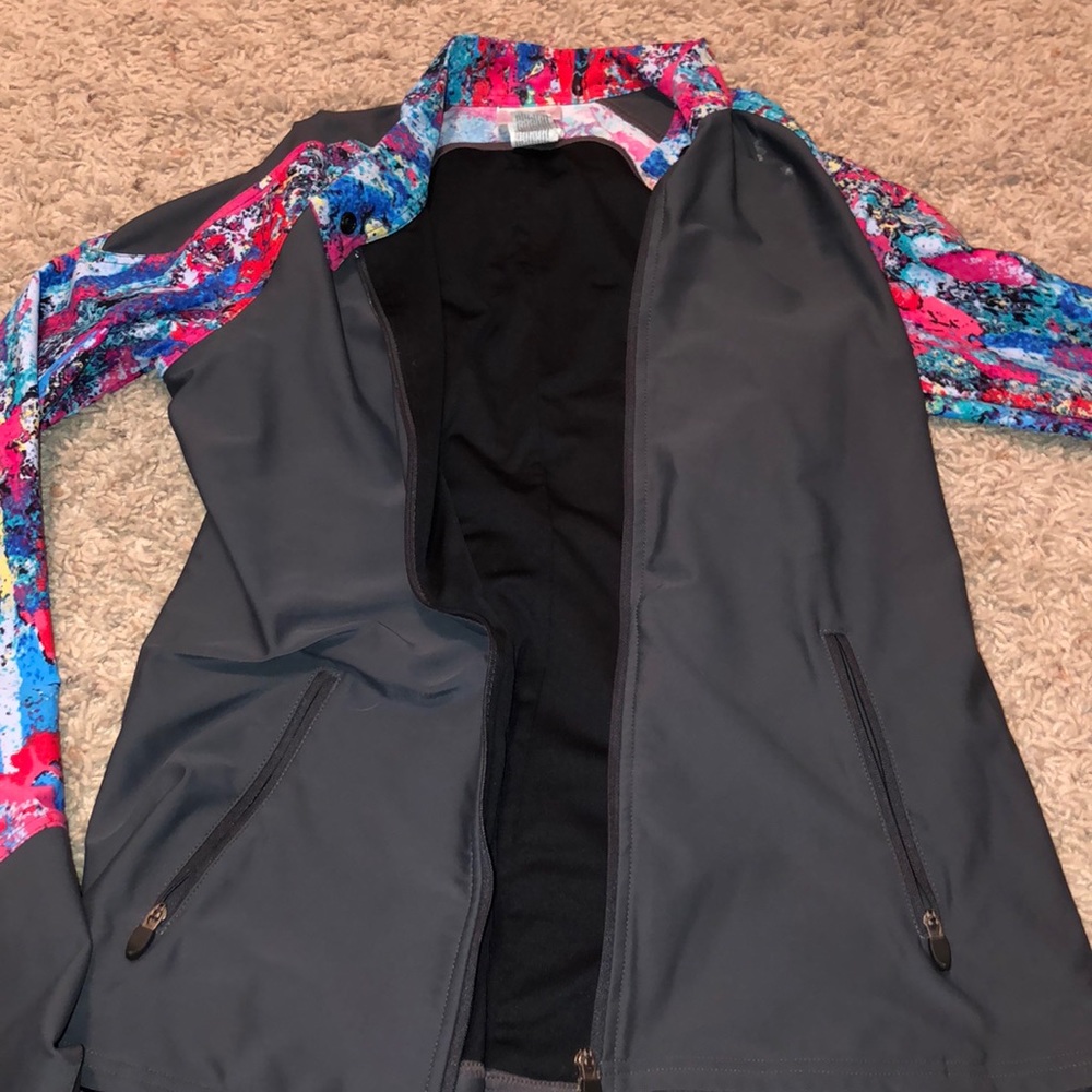 Zip up
